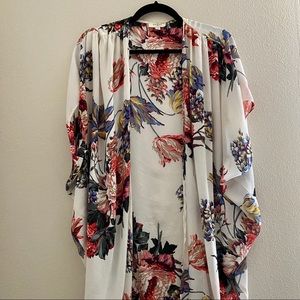 UMGEE Floral Kimono
